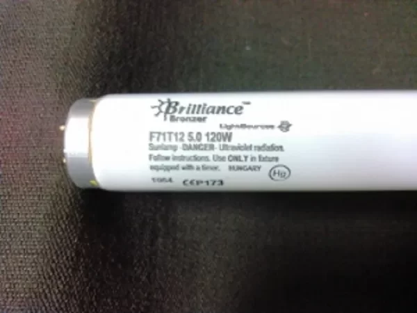 Brilliance Bronzer 100W-120W 5.0% RDC Tanning Lamp