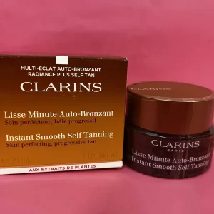 Clarins Lisse Minute Autobronzant Instant Smooth Self Tanning
