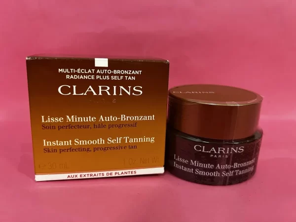 Clarins Lisse Minute Autobronzant Instant Smooth Self Tanning