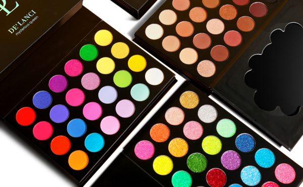 DE'LANCI Neon Eyeshadow Palette
