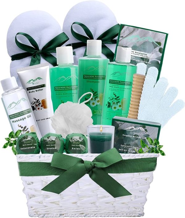 Home Spa Bath Basket Gift Set - Aromatherapy Kit for Men & Women