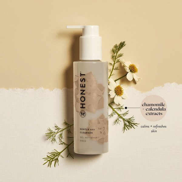 Honest Beauty Gentle Gel Cleanser with Chamomile & Calendula Extracts