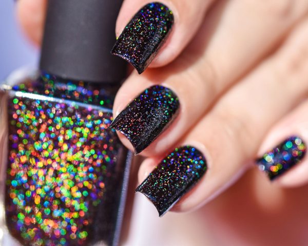 Nails with ILNP Cityscape - The Blackest Holographic Nail Polish for a Dazzling Manicure