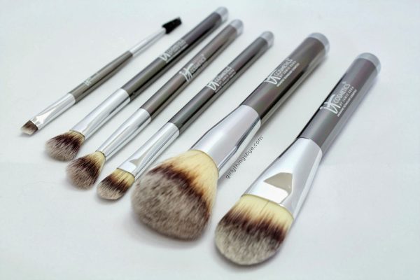 It Cosmetics Heavenly Luxe 6 Piece Brush Set