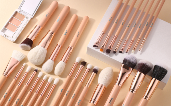 Unleash Beauty: MSQ 28pcs Professional Makeup Brushes Set