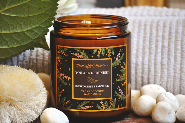 MEANINGFUL MANTRAS Frankincense & Patchouli | Luxury Essential Oil Coconut