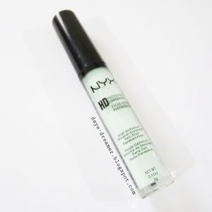Flawless Coverage and Color Correction with NYX Professional Makeup Concealer Wand in Green