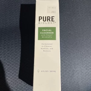 Pure Biology Facial Cleanser with Hyaluronic Acid – Anti Aging Face Wash